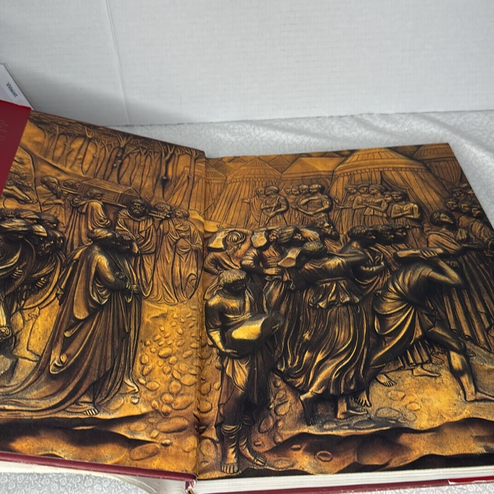 Tuscany The Beautiful Cookbook by Lorenza DE’ Medici coffee table book - Picture 5 of 13